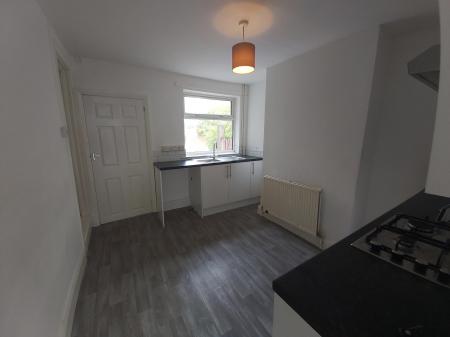 2 bedroom Terraced House to let in Loscoe Grange, Heanor, DE75