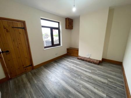 3 bedroom Terraced House to let in Greenhills Road, Eastwood, NG16