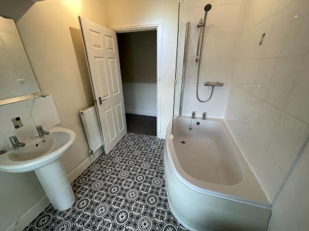 1 bedroom Flat to let in 3-5 Mundy Street, Heanor, DE75