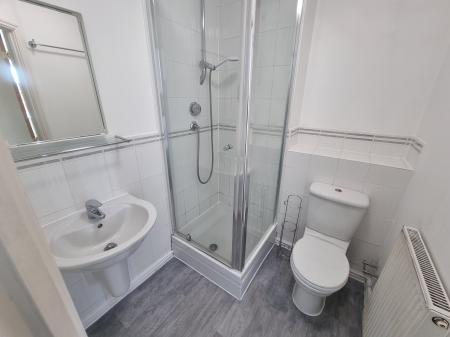 2 bedroom Flat for sale in Evershed Way, Burton Upon Trent, DE14