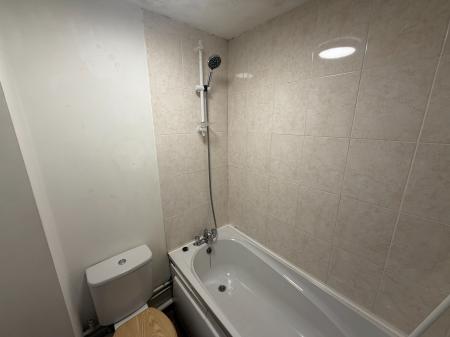 2 bedroom Terraced House for sale in Lamb Meadow, Bedfordshire, SG15