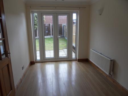 3 bedroom Semi-detached house to let in Ilford Close, Shipley View, Ilkeston, DE7