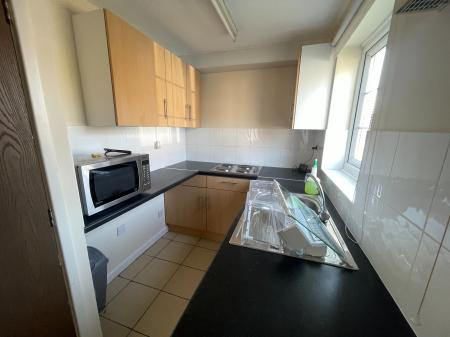 1 bedroom Studio flat to let in Mondello Drive, Alvaston, Derby, DE24