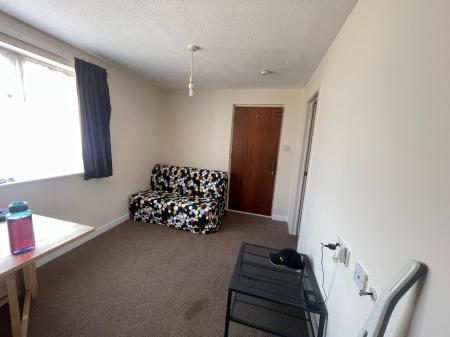 1 bedroom Studio flat to let in Mondello Drive, Alvaston, Derby, DE24