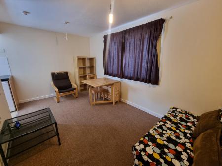 1 bedroom Studio flat to let in Mondello Drive, Alvaston, Derby, DE24