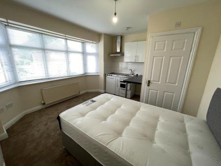 1 bedroom House share to let in Westleigh Avenue, Derby, DE22