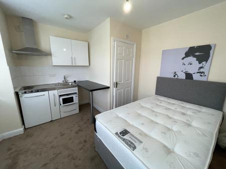 1 bedroom House share to let in Westleigh Avenue, Derby, DE22