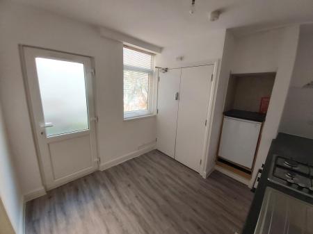 1 bedroom Studio flat to let in Percy Street, Derby, DE22