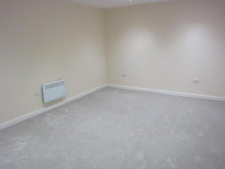 1 bedroom Flat to let in Flat 1, 18 South Street, Ilkeston, DE7