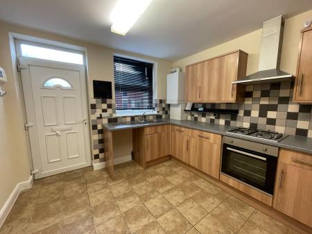 2 bedroom End of terrace house to let in Gordon Street, Ilkeston, DE7