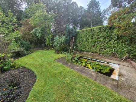 3 bedroom Semi-detached house for sale in Lockton Avenue, Heanor, DE75