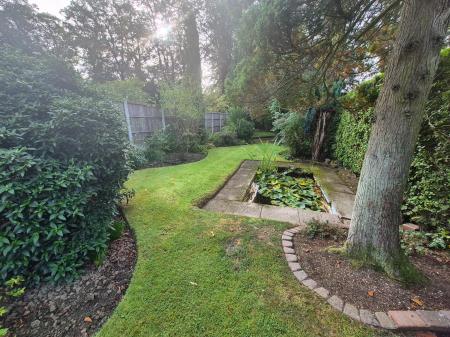 3 bedroom Semi-detached house for sale in Lockton Avenue, Heanor, DE75
