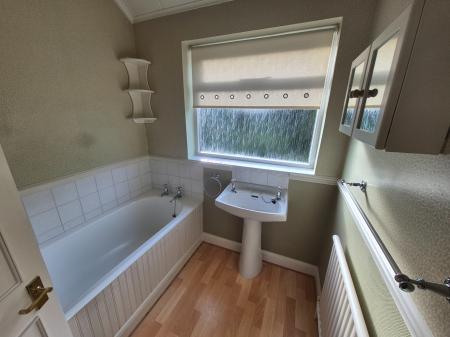 3 bedroom Semi-detached house for sale in Lockton Avenue, Heanor, DE75