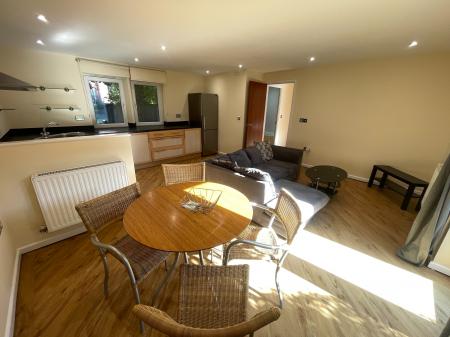 2 bedroom Flat to let in Caesar Street, Chester Green, Derby, DE1