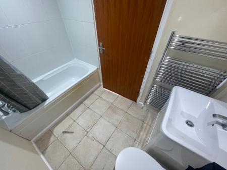 2 bedroom Flat to let in Caesar Street, Chester Green, Derby, DE1
