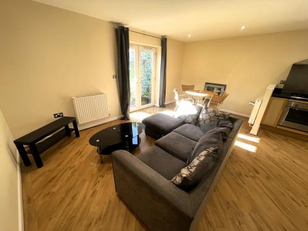 2 bedroom Flat to let in Caesar Street, Chester Green, Derby, DE1