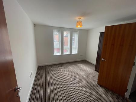 2 bedroom Flat to let in Mill Street, Derby, DE1