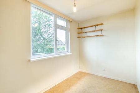 4 bedroom Semi-detached house for sale in Elm Tree Gardens, Devizes, SN10