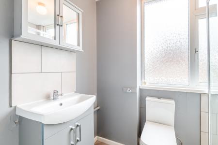 4 bedroom Semi-detached house for sale in Elm Tree Gardens, Devizes, SN10