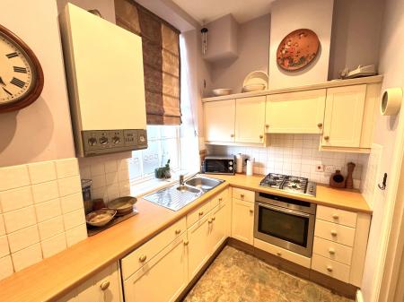 2 bedroom Terraced House for sale in Thomas Wyatt Road, Devizes, SN10