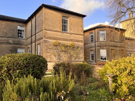 2 bedroom Terraced House for sale in Thomas Wyatt Road, Devizes, SN10