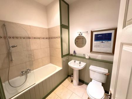 2 bedroom Terraced House for sale in Thomas Wyatt Road, Devizes, SN10