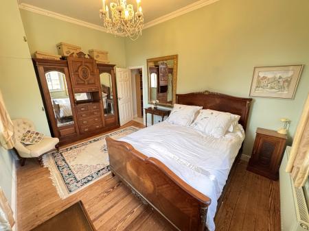 2 bedroom Terraced House for sale in Thomas Wyatt Road, Devizes, SN10