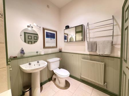 2 bedroom Terraced House for sale in Thomas Wyatt Road, Devizes, SN10