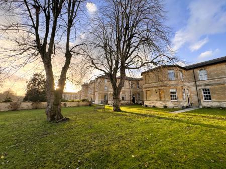 2 bedroom Terraced House for sale in Thomas Wyatt Road, Devizes, SN10