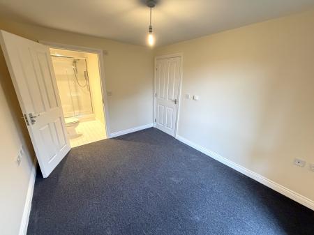 1 bedroom Flat to let in Snuff Street, Devizes, SN10
