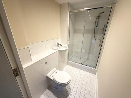 1 bedroom Flat to let in Snuff Street, Devizes, SN10