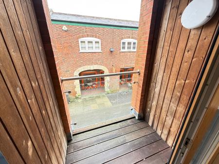 1 bedroom Flat to let in Snuff Street, Devizes, SN10