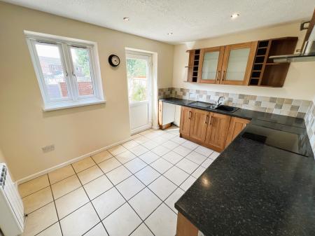 2 bedroom Terraced House to let in Blenheim Park, Bowerhill, Melksham, SN12
