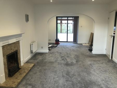 4 bedroom Detached house to let in Stockwell Road, Devizes, SN10