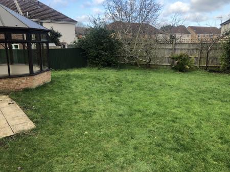 4 bedroom Detached house to let in Stockwell Road, Devizes, SN10