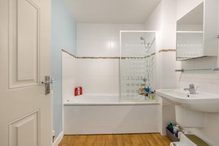 4 bedroom Link detached house for sale in Dowse Road, Devizes, SN10