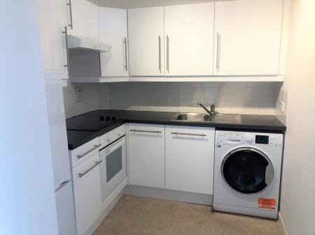 1 bedroom Flat to let in High Street, Marlborough, SN8