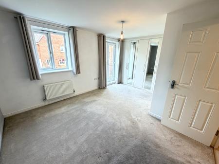 4 bedroom Town house to let in Franklyn Road, Devizes, SN10