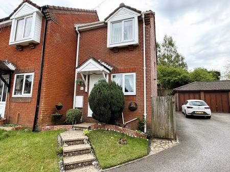 Maud Close, Devizes, SN10