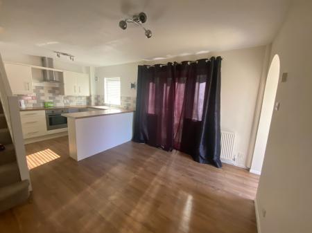 1 bedroom Terraced House to let in Phillip Close, Devizes, SN10