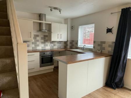 1 bedroom Terraced House to let in Phillip Close, Devizes, SN10
