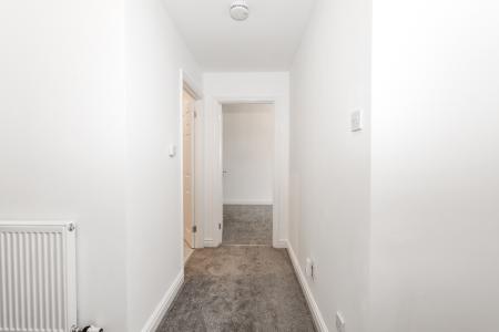 2 bedroom Terraced House to let in Thomas Wyatt Road, Devizes, SN10
