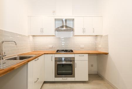 2 bedroom Terraced House to let in Thomas Wyatt Road, Devizes, SN10