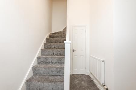 2 bedroom Terraced House to let in Thomas Wyatt Road, Devizes, SN10