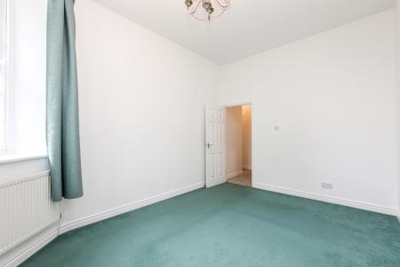 2 bedroom Terraced House to let in Thomas Wyatt Road, Devizes, SN10
