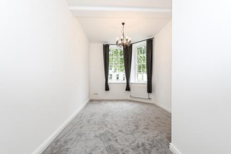 2 bedroom Terraced House to let in Thomas Wyatt Road, Devizes, SN10