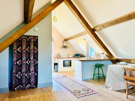 1 bedroom Barn Conversion to let in Fiddington Farm, Easterton Sands, Devizes, SN10