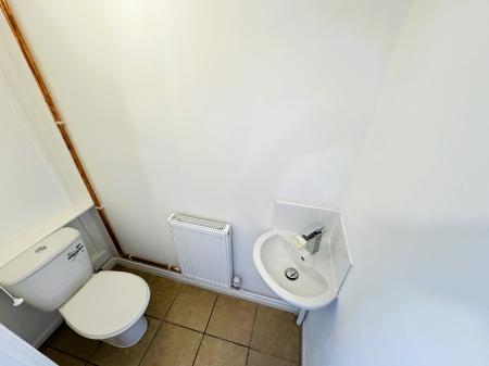 2 bedroom Terraced House to let in Weavers Crofts, Melksham, SN12