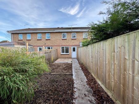 2 bedroom Terraced House to let in Weavers Crofts, Melksham, SN12