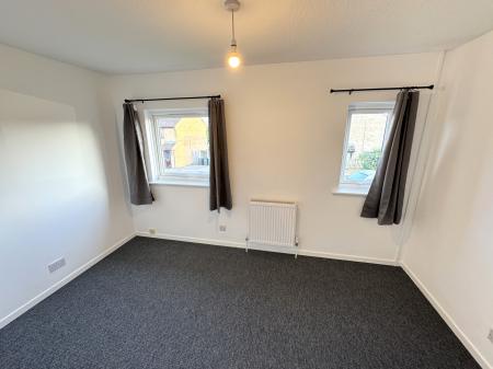 2 bedroom Terraced House to let in Weavers Crofts, Melksham, SN12